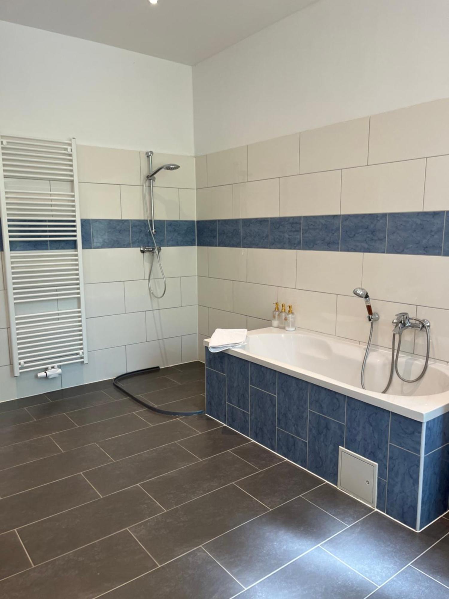 Hannover Messe Apartment 1 Экстерьер фото